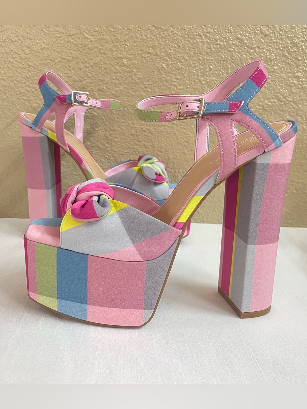 Gianni Bini x Jess Southern Women’s Carrie Plaid
Platform Sandals Size 7.5 M - Picture 12 of 14